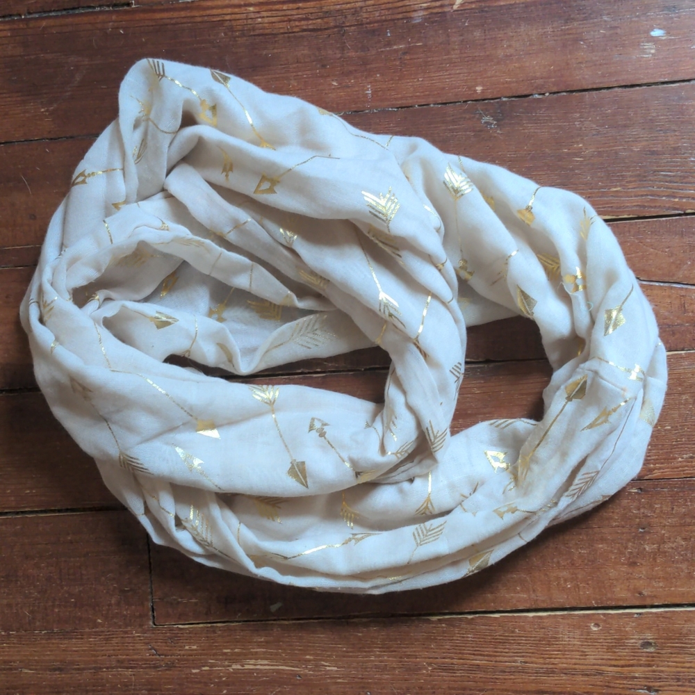 Infinity scarf